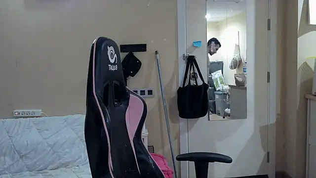 junokun22 online show from October 2025 06:50:02 PM