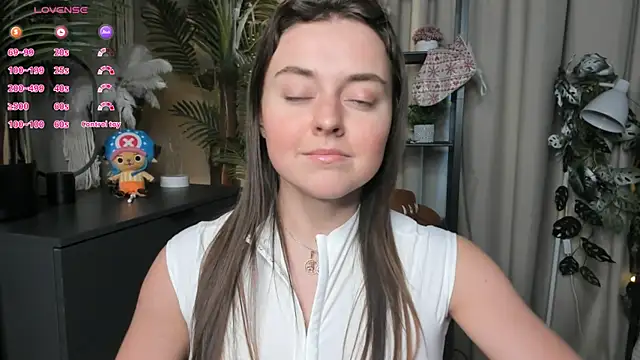 Snapshot of ThelmaJusto chatting on April 2026 03:48:02 PM ThelmaJusto online show from April 2026 03:48:02 PM