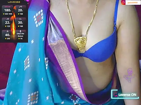 Snapshot of traditional_Jaanvi chatting on April 2026 01:55:02 PM traditional Jaanvi online show from April 2026 01:55:02 PM