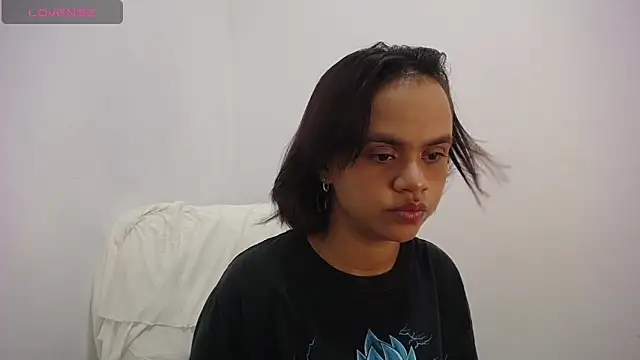 Snapshot of Keyli_sweet chatting on November 2025 09:04:02 PM Keyli sweet online show from November 2025 09:04:02 PM