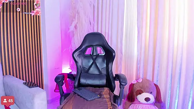 Snapshot of alejagarcia_ chatting on November 2025 09:03:01 PM alejagarcia online show from November 2025 09:03:01 PM