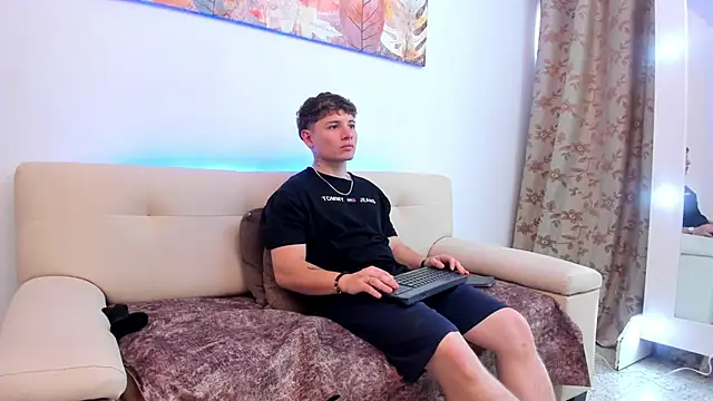 Leoo Miller online show from October 2025 08:50:01 PM