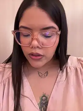 Snapshot of GabrielleMarsh1 chatting on February 2026 06:22:01 AM GabrielleMarsh1 online show from February 2026 06:22:01 AM