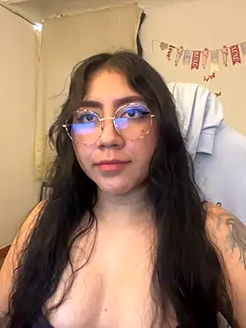 Snapshot of LoveLyy- chatting on October 2025 02:26:02 PM LoveLyy- online show from October 2025 02:26:02 PM