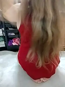 AugustRayn online show from December 2025 03:13:02 AM