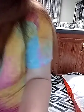 AugustRayn online show from April 2026 10:48:02 PM