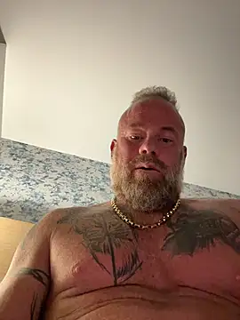 Snapshot of Muscledick40 chatting on March 2026 09:05:01 AM Muscledick40 online show from March 2026 09:05:01 AM