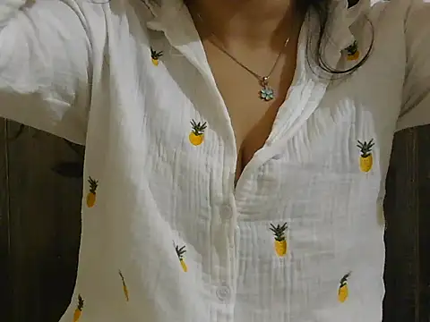 Snapshot of Hot_Meadow chatting on November 2025 07:52:01 AM Hot Meadow online show from November 2025 07:52:01 AM