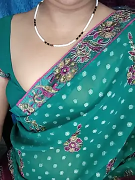 Snapshot of Rashmi_011 chatting on June 2026 12:48:01 AM Rashmi 011 online show from June 2026 12:48:01 AM