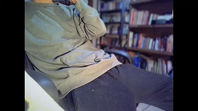 Snapshot of Ed15399 chatting on November 2025 10:04:01 AM Ed15399 online show from November 2025 10:04:01 AM