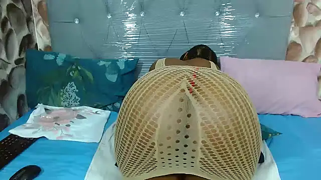 Bigboobsbooty online show from February 2026 04:07:01 AM