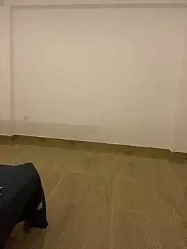 Monica  Bellucci   online show from November 2025 01:47:02 PM