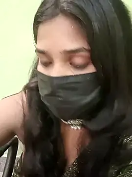 Snapshot of Beautiful_Eye chatting on November 2025 06:08:01 PM Beautiful Eye online show from November 2025 06:08:01 PM