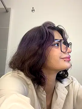 sukulaurens online show from October 2025 07:34:01 PM