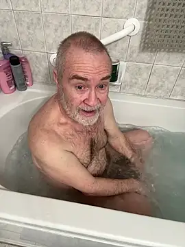 Jcaspen online show from April 2026 01:39:01 PM