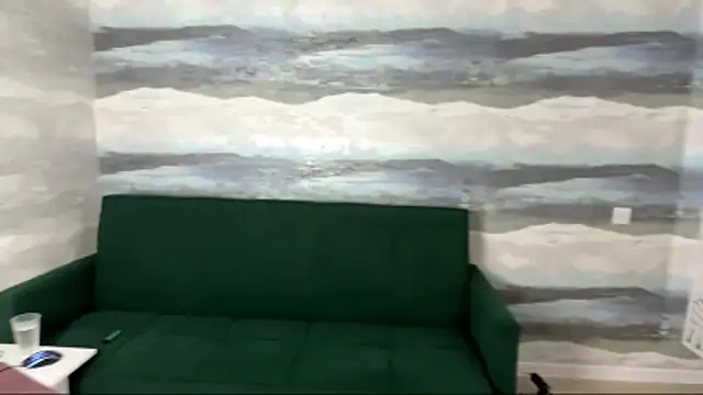 SunnySprinkle online show from October 2025 11:43:02 AM