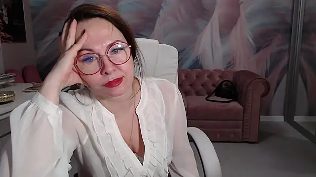 Snapshot of Arisa5000 chatting on January 2025 04:01:02 PM Arisa5000 online show from January 2025 04:01:02 PM