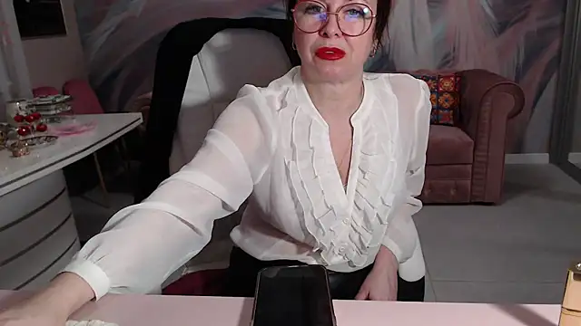 Snapshot of Arisa5000 chatting on March 2025 04:17:02 PM Arisa5000 online show from March 2025 04:17:02 PM