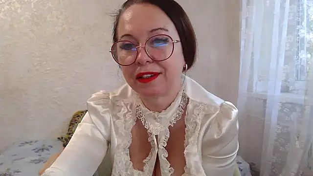 Snapshot of Arisa5000 chatting on September 2025 05:40:01 AM Arisa5000 online show from September 2025 05:40:01 AM