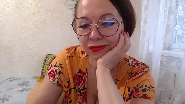 Snapshot of Arisa5000 chatting on September 2025 05:18:02 AM Arisa5000 online show from September 2025 05:18:02 AM