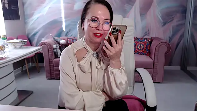 Snapshot of Arisa5000 chatting on November 2025 06:36:01 AM Arisa5000 online show from November 2025 06:36:01 AM