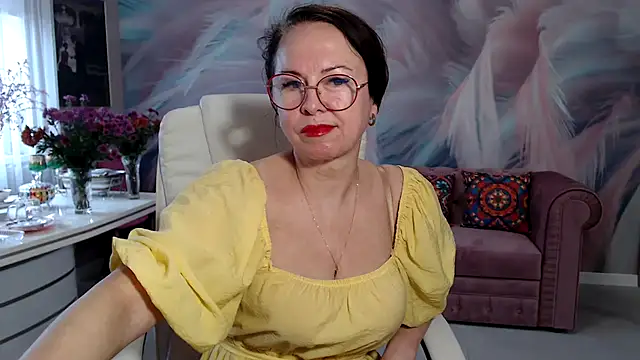 Snapshot of Arisa5000 chatting on November 2025 10:57:02 AM Arisa5000 online show from November 2025 10:57:02 AM