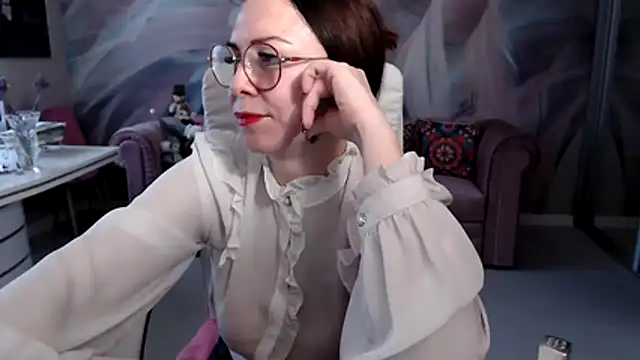 Snapshot of Arisa5000 chatting on December 2025 06:51:01 AM Arisa5000 online show from December 2025 06:51:01 AM