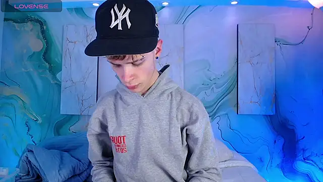 JackFrosst online show from April 2026 01:52:02 PM