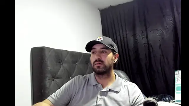 coolfriki online show from December 2025 02:27:01 AM