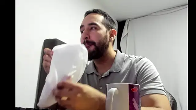 coolfriki online show from February 2026 10:49:02 PM