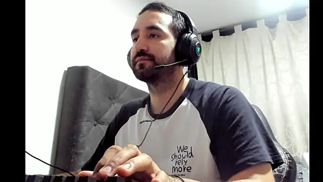 coolfriki online show from March 2026 06:18:01 AM