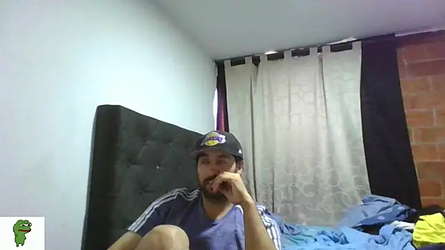 Snapshot of coolfriki chatting on July 2026 03:18:02 PM coolfriki online show from July 2026 03:18:02 PM