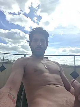 Liroow online show from April 2026 01:23:01 PM