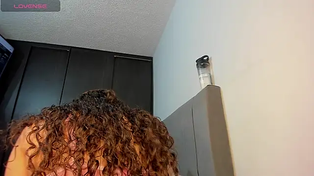 emy collyns online show from February 2026 03:21:02 AM