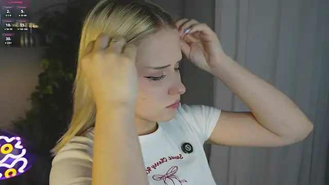 Mol l y online show from October 2025 04:53:02 PM