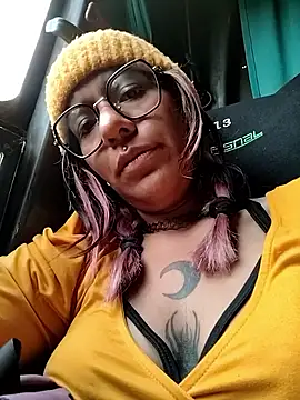 Abby 2-1 online show from November 2025 09:15:02 PM