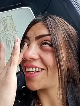 Snapshot of Saray_1-2 chatting on October 2025 02:40:02 PM Saray 1-2 online show from October 2025 02:40:02 PM