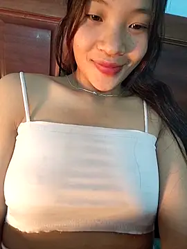 LeyLya online show from December 2025 01:37:02 PM