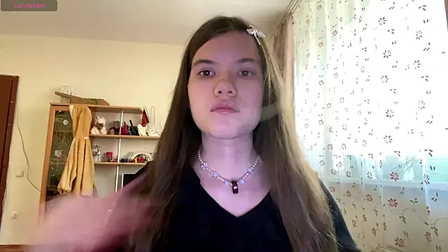 AlmetaBradicich online show from October 2025 06:03:02 AM