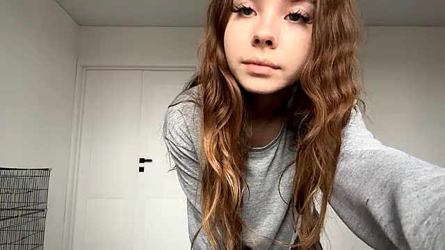 Snapshot of EhtelBiondi chatting on October 2025 08:05:02 AM EhtelBiondi online show from October 2025 08:05:02 AM