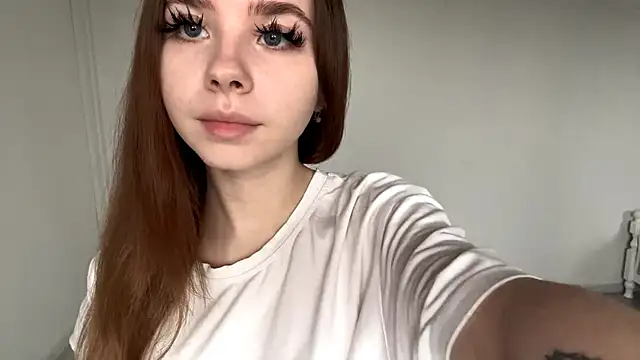 Snapshot of EhtelBiondi chatting on November 2025 08:14:01 AM EhtelBiondi online show from November 2025 08:14:01 AM