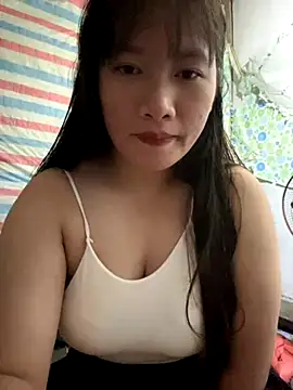 TrangNemo online show from November 2025 01:22:02 AM