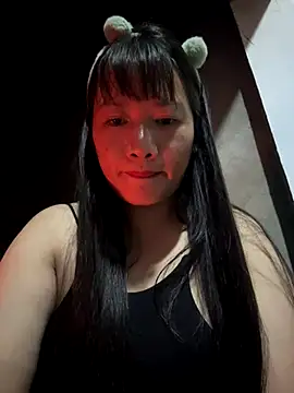 TrangNemo online show from December 2025 10:13:01 AM