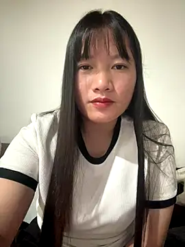 TrangNemo online show from December 2025 04:20:03 AM