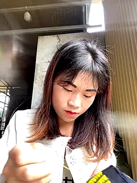 Snapshot of Mylinh- chatting on October 2025 01:47:02 AM Mylinh- online show from October 2025 01:47:02 AM