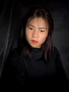 Snapshot of Mylinh- chatting on October 2025 01:35:02 PM Mylinh- online show from October 2025 01:35:02 PM