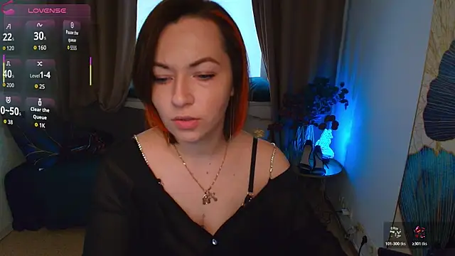 Snapshot of Serena_Foxxx chatting on April 2026 02:24:02 AM Serena Foxxx online show from April 2026 02:24:02 AM