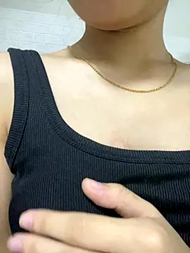 Snapshot of -Harper- chatting on October 2025 09:18:02 AM -Harper- online show from October 2025 09:18:02 AM