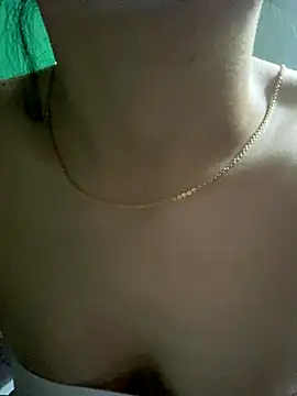 Snapshot of -Harper- chatting on October 2025 07:52:02 AM -Harper- online show from October 2025 07:52:02 AM