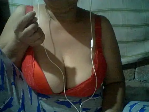 Snapshot of xxxsuckyourdick4u chatting on April 2026 02:57:01 AM xxxsuckyourdick4u online show from April 2026 02:57:01 AM